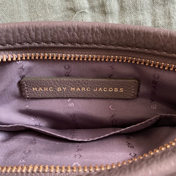 Marc by Marc Jacobs Classic Q Percy Mini Crossbody - Picture 4 of 7